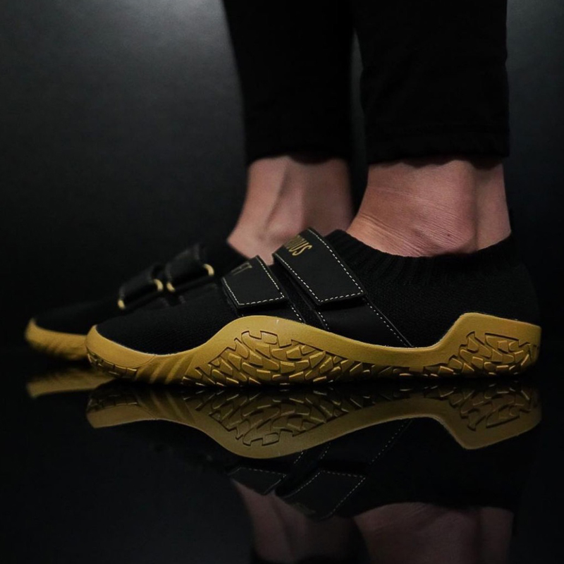 รองเท้าออกกำลังกายแบบสควอทไซส์ - Weightlifting Shoes บทวิจารณ์และราคา